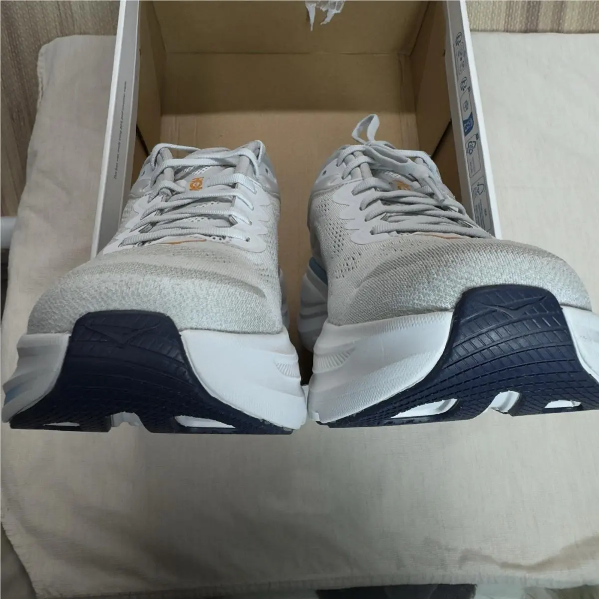 Hoka shoes - Hoka One One Bondi - One One Bondi - 1162011-SSTC - Gray (UPC: 198605164392) 4