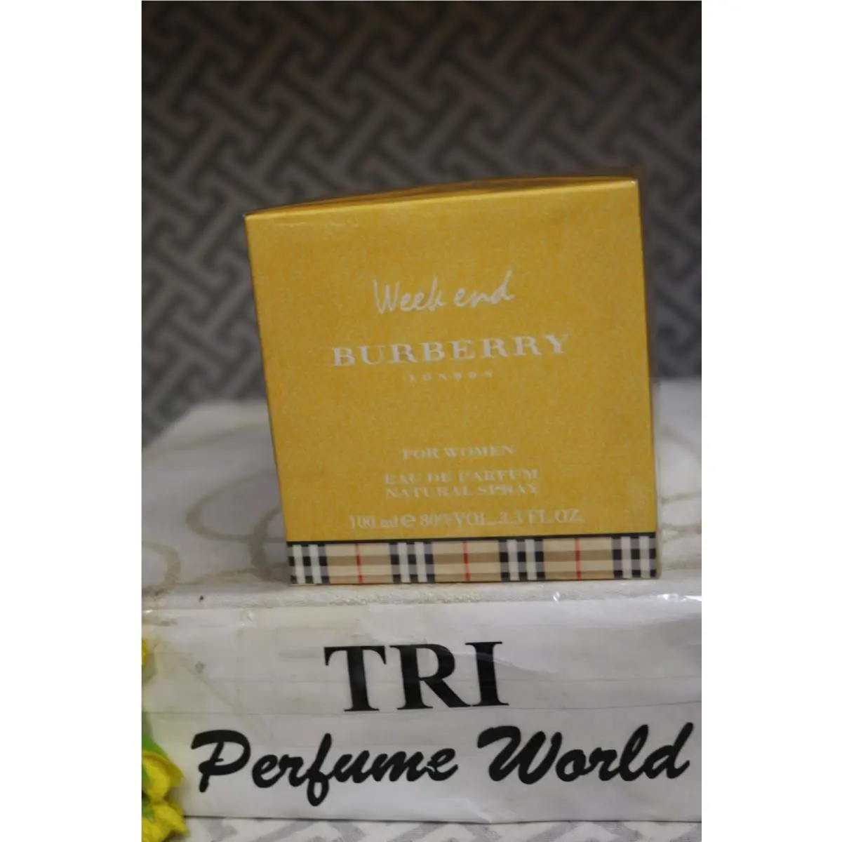 Burberry Weekend For Women Eau de Parfum Spray 3.3 Fl. Oz. Vintage