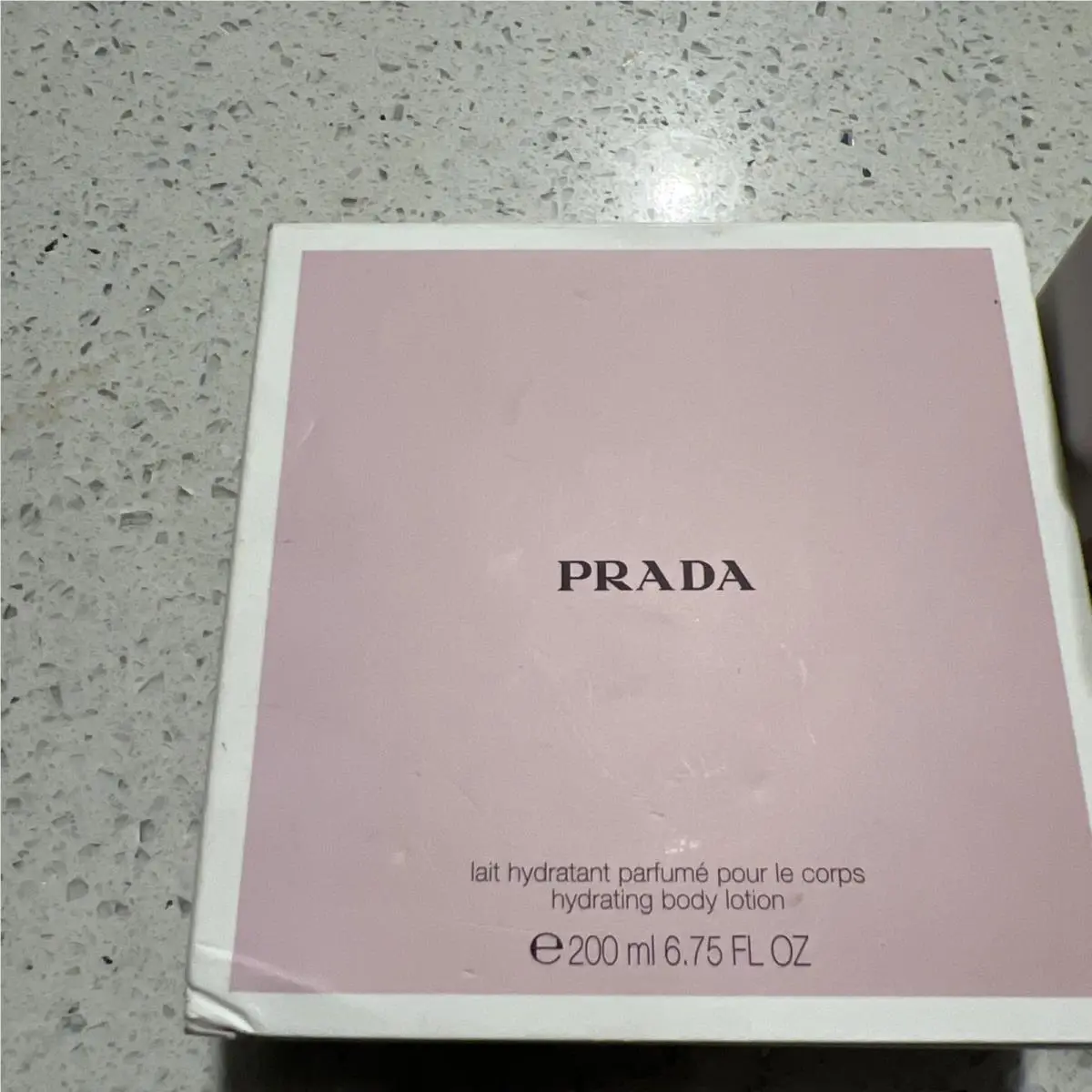 Prada Lait Hydratant Parfum Body Lotion Les Hydrating Sz: 6.75 Oz/ 200 Ml. Y