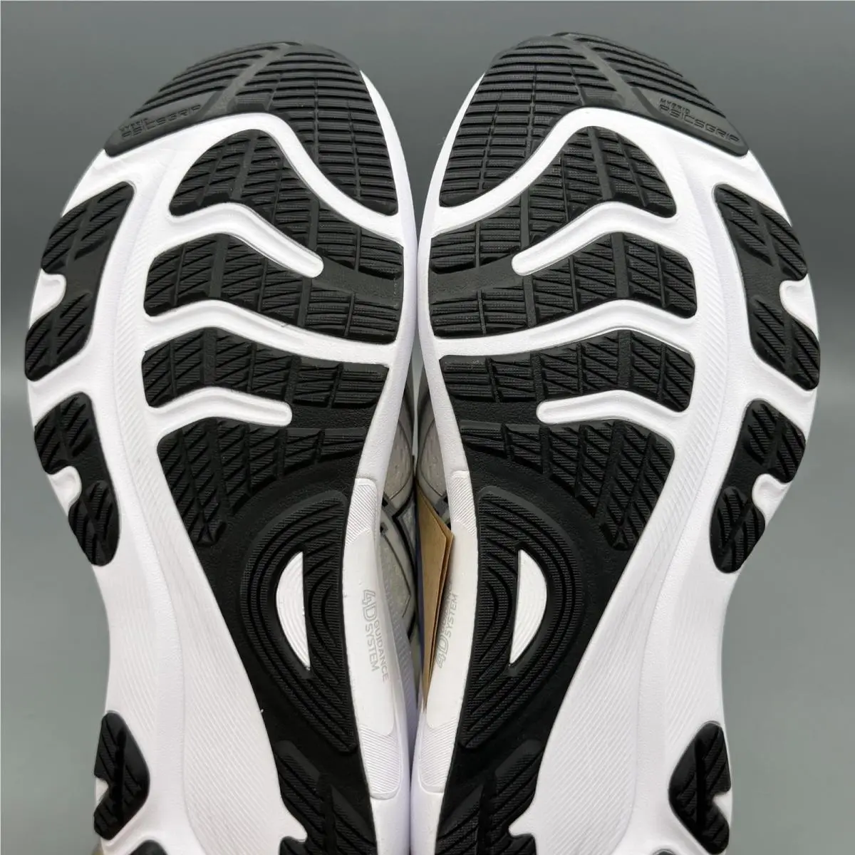 Asics shoes - ASICS Gel Kayano 32 - Gel Kayano - 1011C054 - White (UPC: 0197298881333) 7