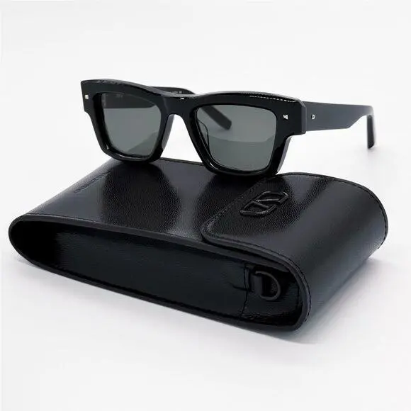 Valentino Xxii VLS-106A Black Unisex Sunglasses Valentino
