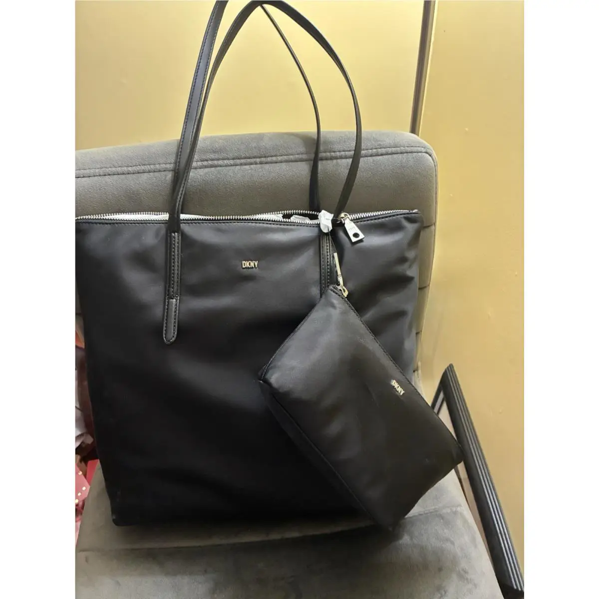 Dkny Black Tote Bag with Bonus Small Pouch Phoenix 2 in 1 Tote