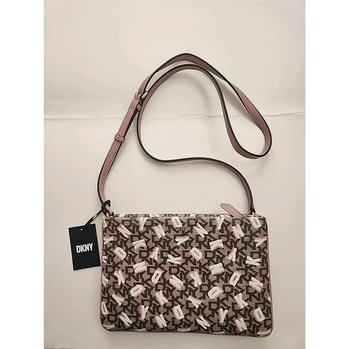 Dkny Crossbody Bag with Adjustable Straps Pink Leather