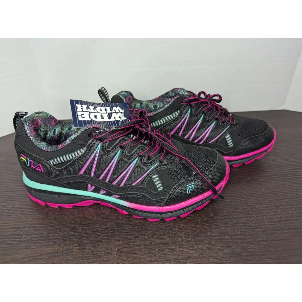 Fila Evergrand TR Evo Running Shoes Sneakers Womens 6.5 Wide Blk Pink Teal