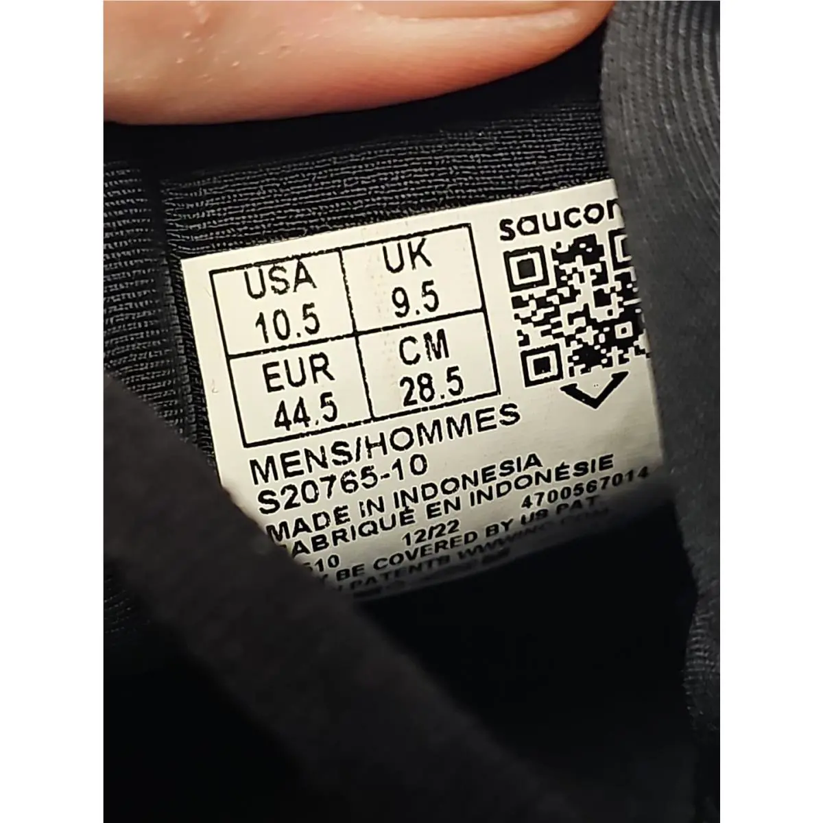 Saucony shoes - Black/White 6