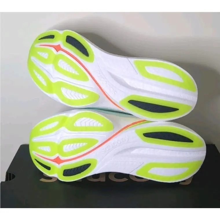 Saucony shoes - Saucony Azura - Azura - S11070-124 - White 3