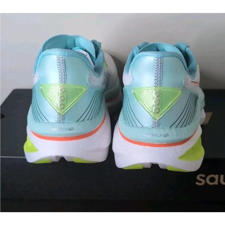Saucony shoes - Saucony Endorphin Azura - Endorphin Azura - S11070-124 - White 2