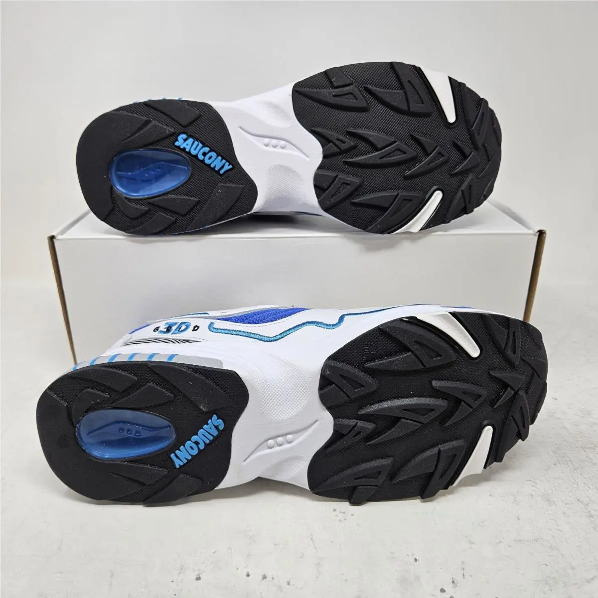 Saucony shoes - Saucony 3D Grid Hurricane - Grid Hurricane - S70646-2 - White / Blue (UPC: 195017554735) 1