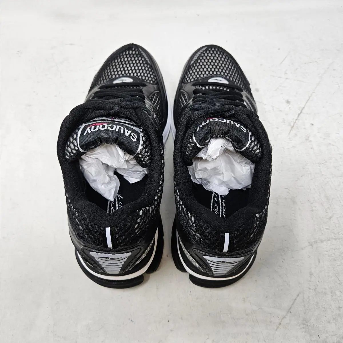 Saucony shoes - Saucony Progrid Omni 9 - Progrid Omni - S70704-2 - White / Black (UPC: 195018411976) 3