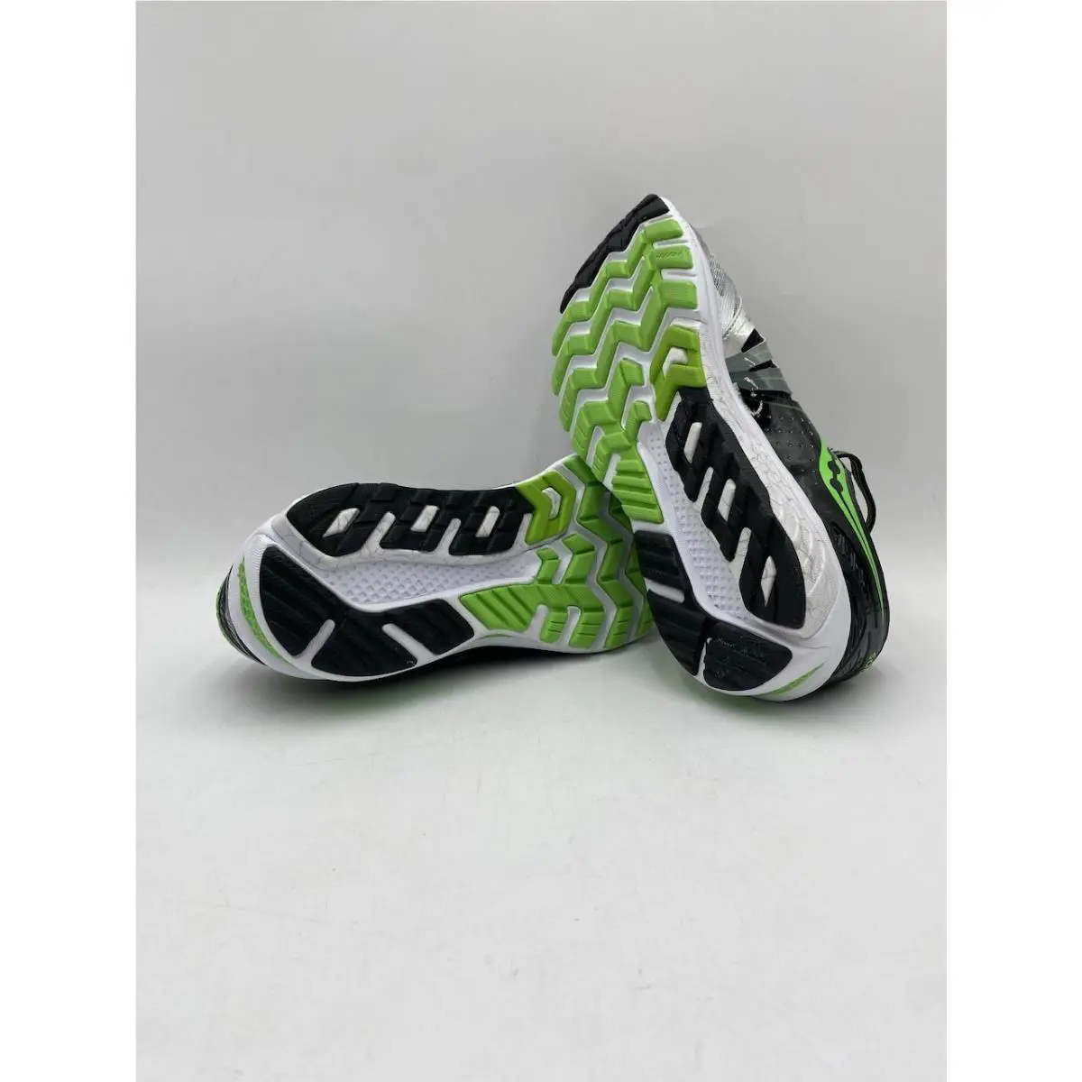 Saucony shoes - Saucony Hurricane - Hurricane - Black 7