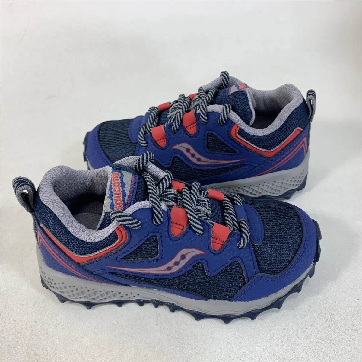 Lot of 3: Saucony Boy`s Peregrine Shield 2 Sneaker Navy/red 10.5 M US Little Kid