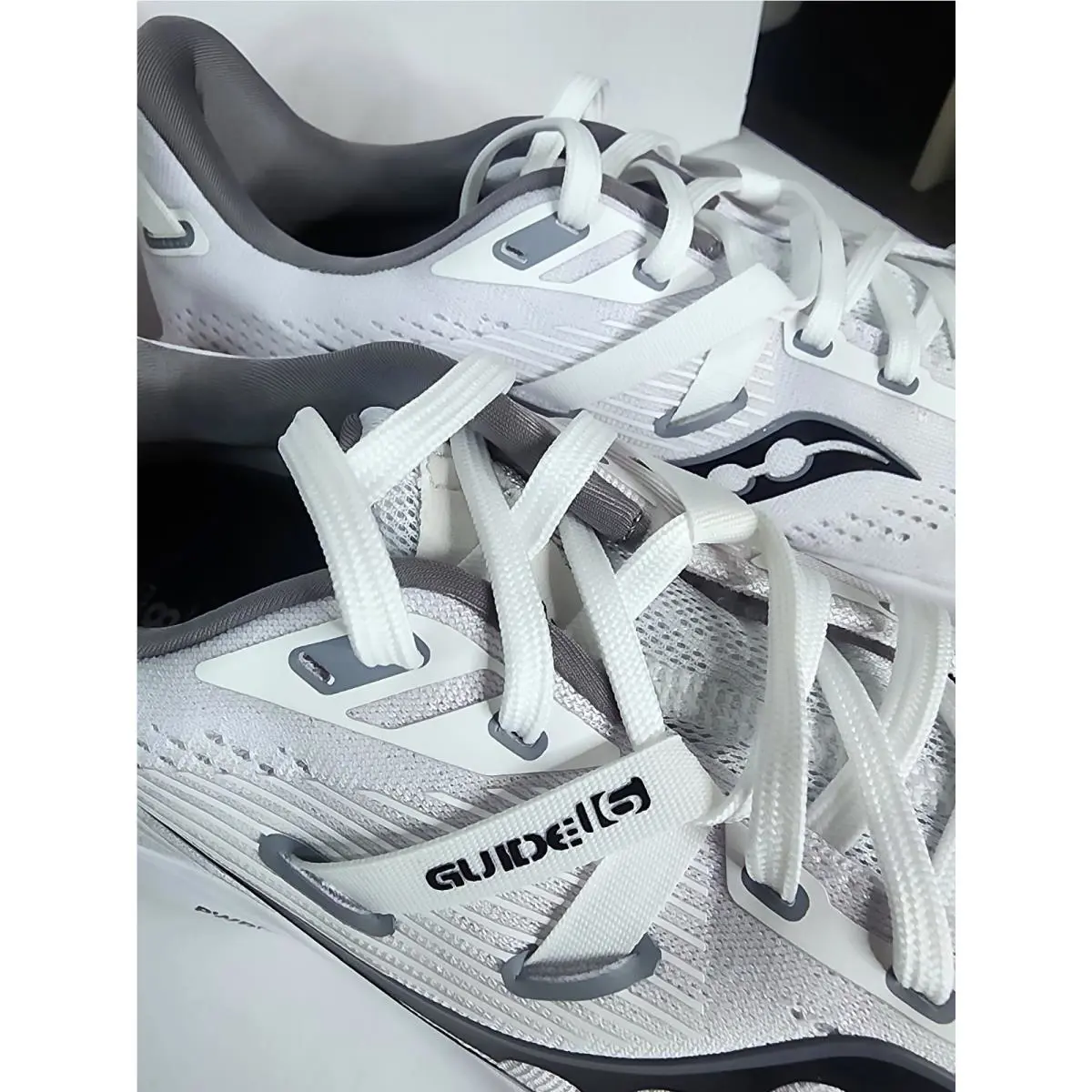 Saucony shoes - Saucony Guide - Guide - S20810-11 - Black/White 4