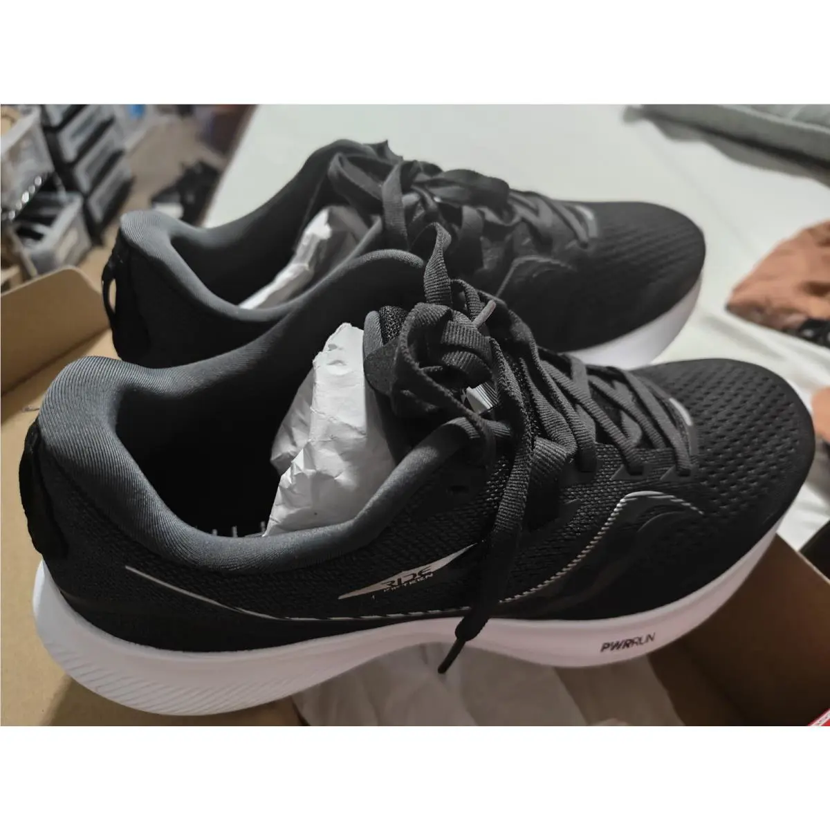 Saucony shoes - Ride 15 - Ride - Mostly Black 2