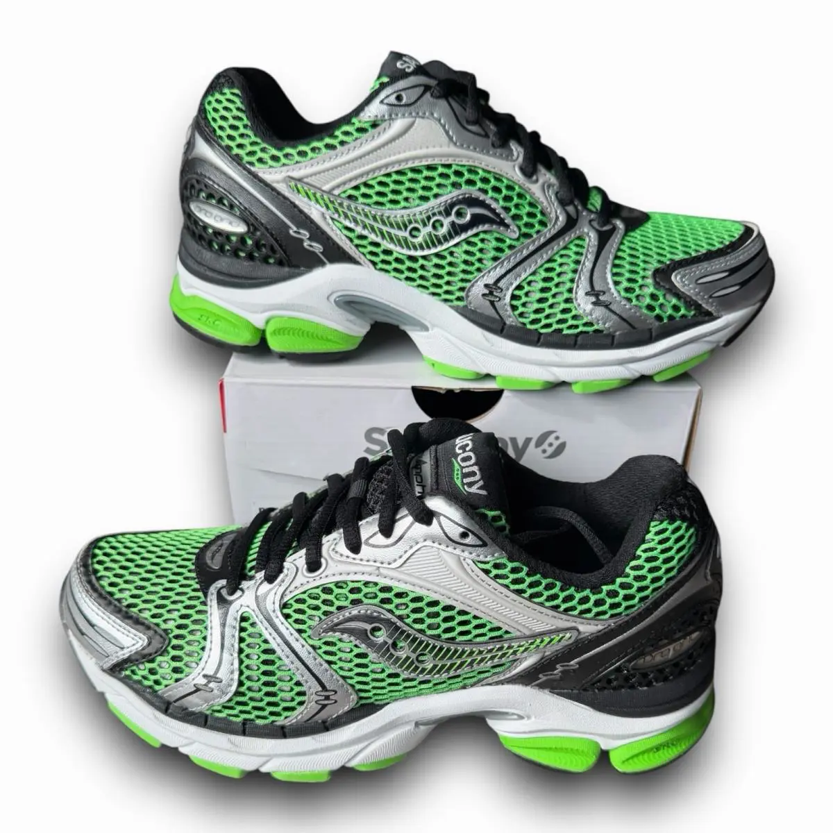 Saucony - Progrid Triumph 4 - Unisex Wmns Size 5.5 Mens Size 7 - Green/silver - Green
