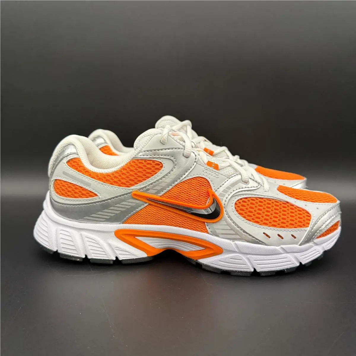 Nike shoes - Nike V5 RNR - RNR - HJ5228-800 - Orange 2