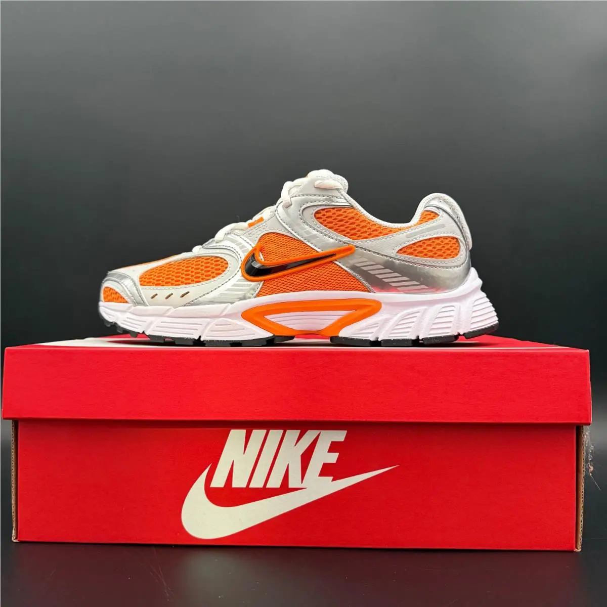 Nike shoes - Nike V5 RNR - RNR - HJ5228-800 - Orange 7