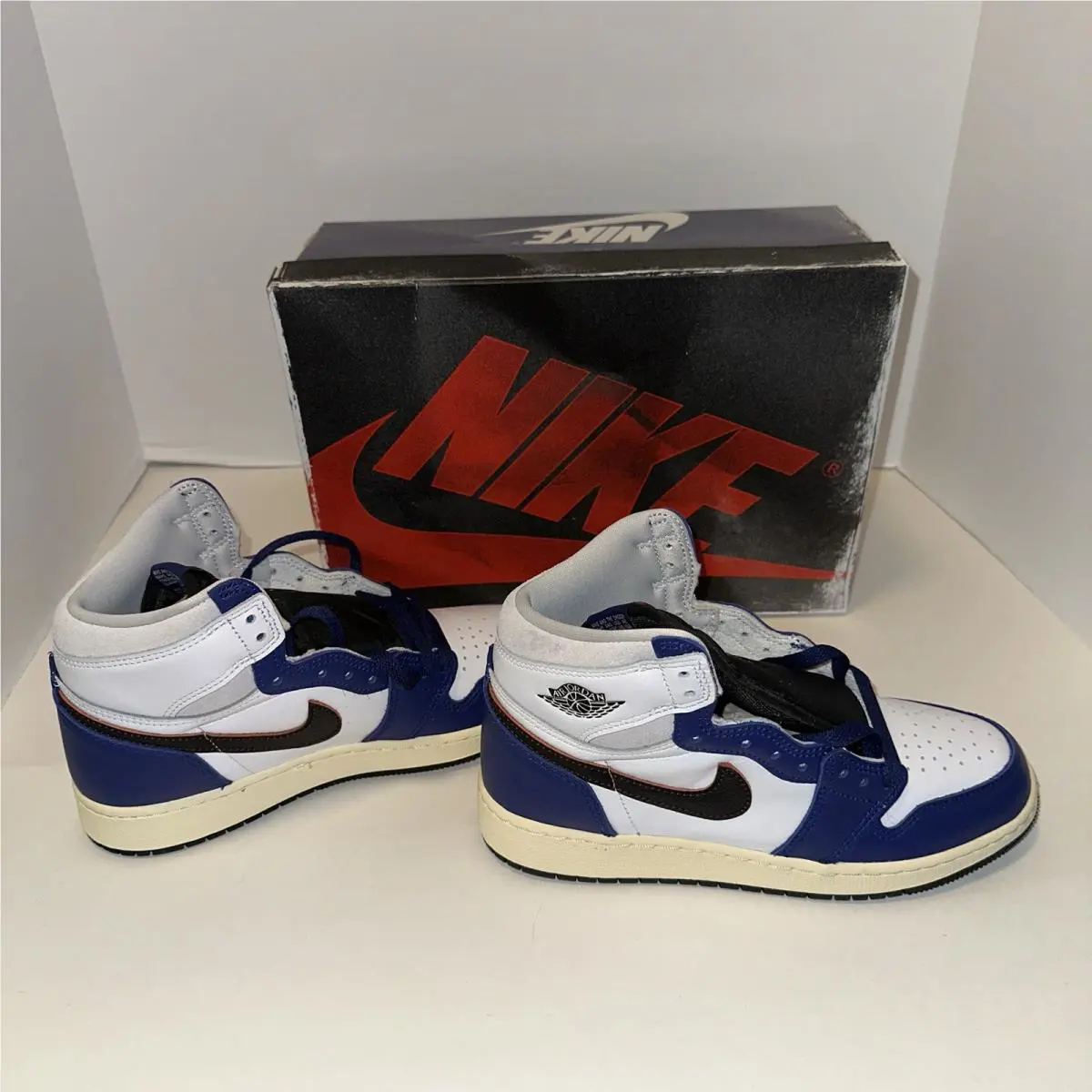 Nike shoes - Air Jordan 1 - Air - Blue 1