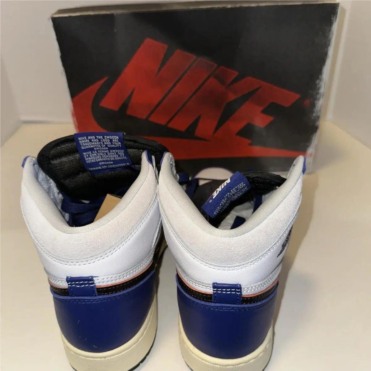 Nike shoes - Air Jordan 1 - Air - Blue 4