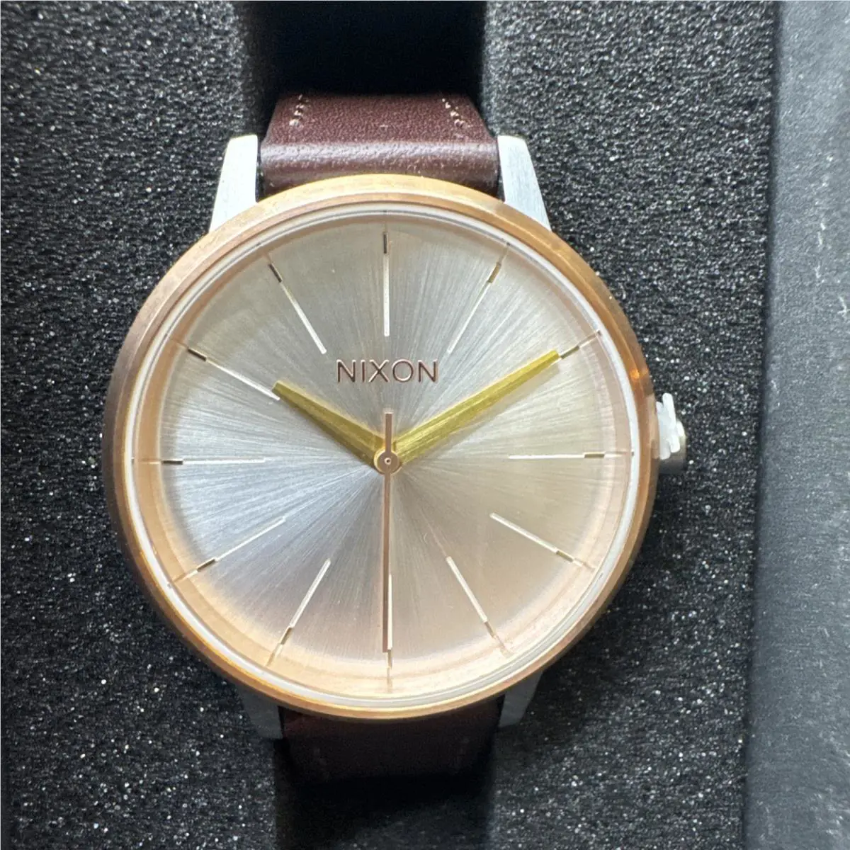 Nixon Kensington Leather Silver and Rose Gold A108 2632 Watch