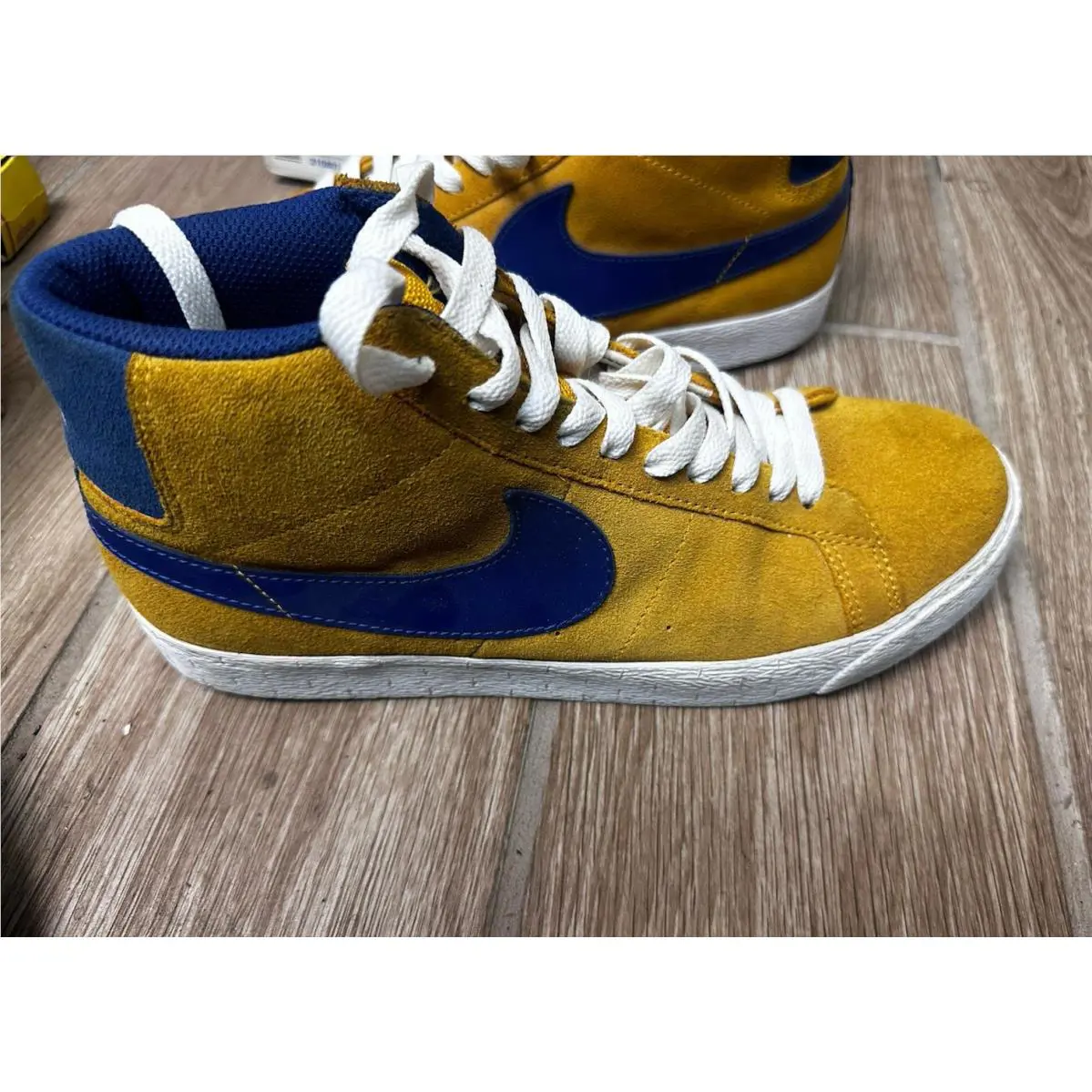 Nike shoes - Nike Blazer - Blazer - 310801-741 - Gold 1