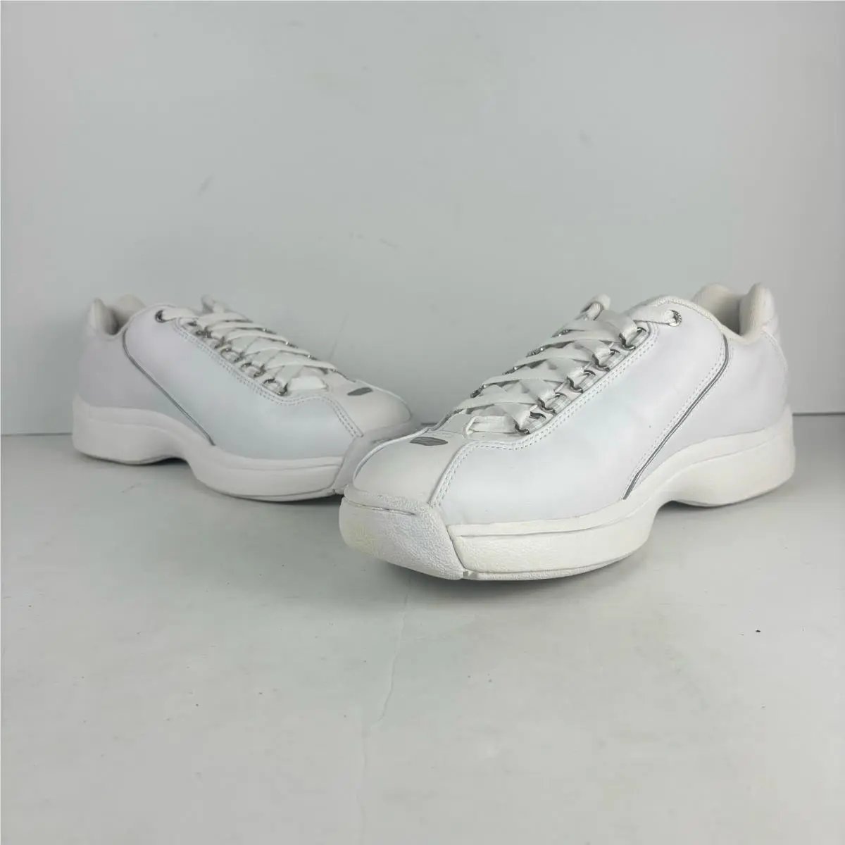 Reebok shoes - White 1