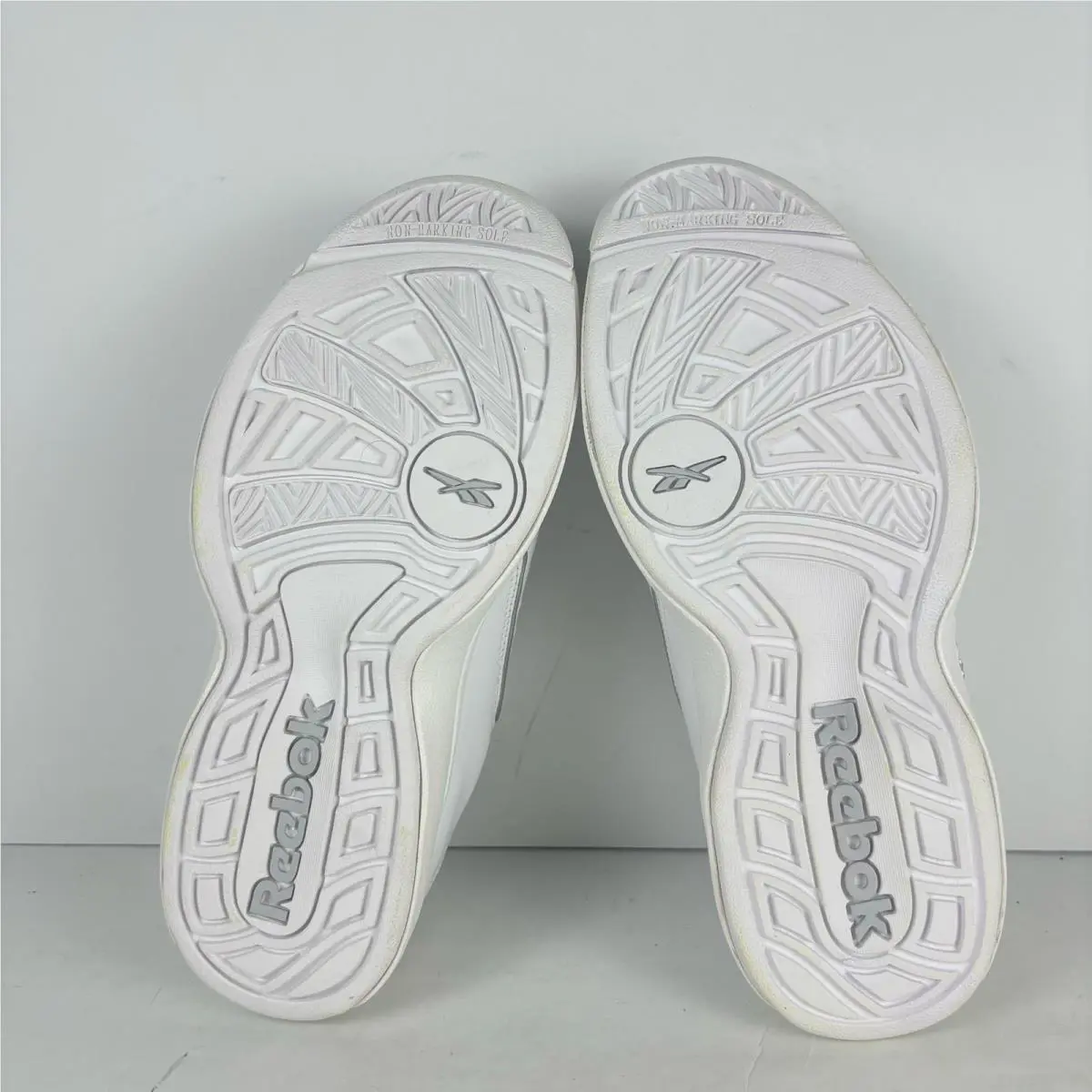 Reebok shoes - White 5