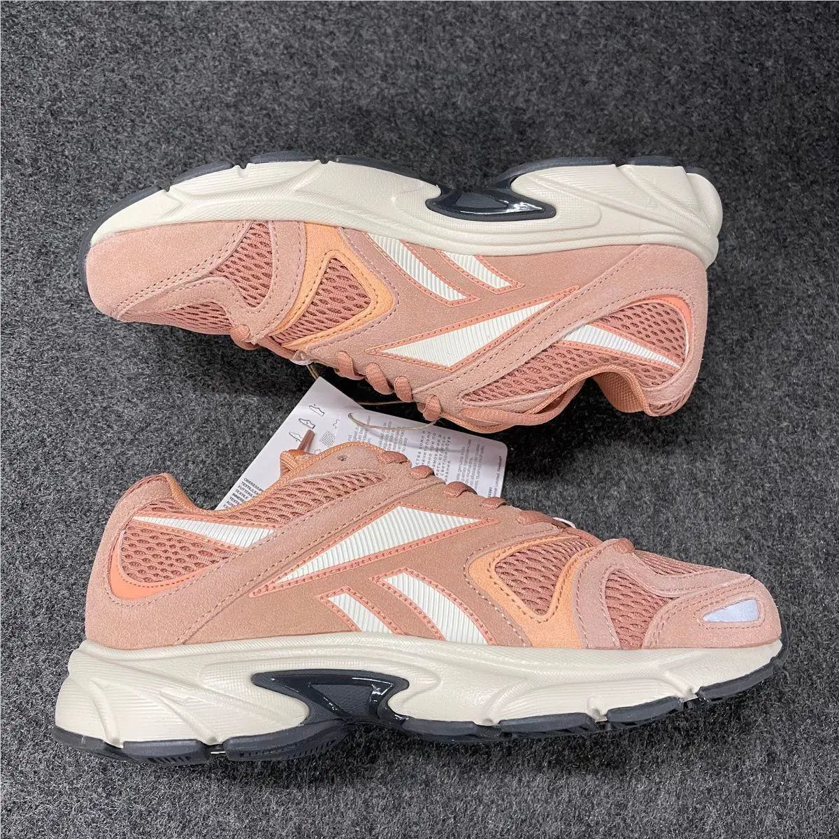 Reebok shoes - VS185396 - vs-185396 - Multicolor (UPC: 197323321827) 1