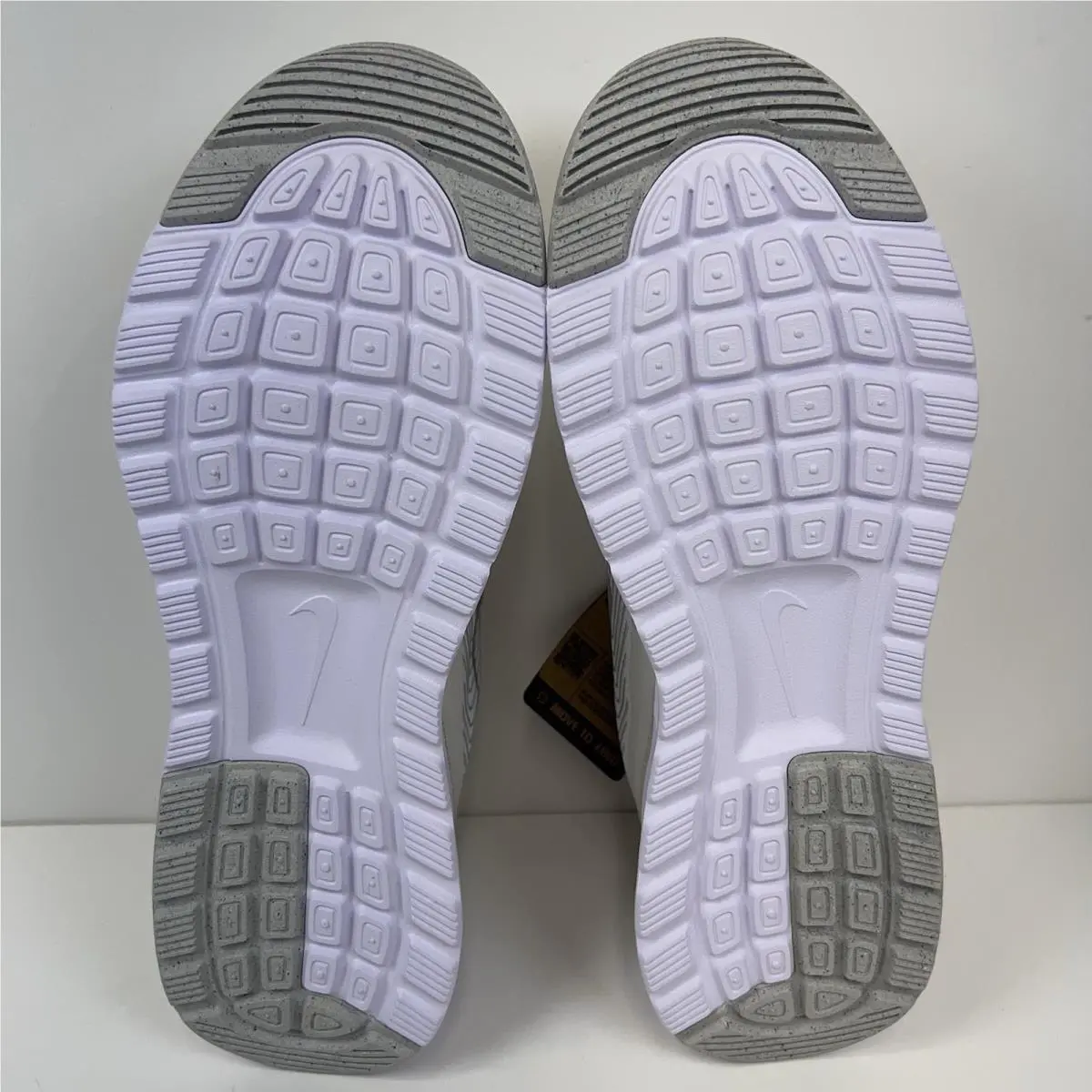 Nike shoes - Nike Air Max Nuaxis - Air Max Nuaxis - IB4341-100 - White 4