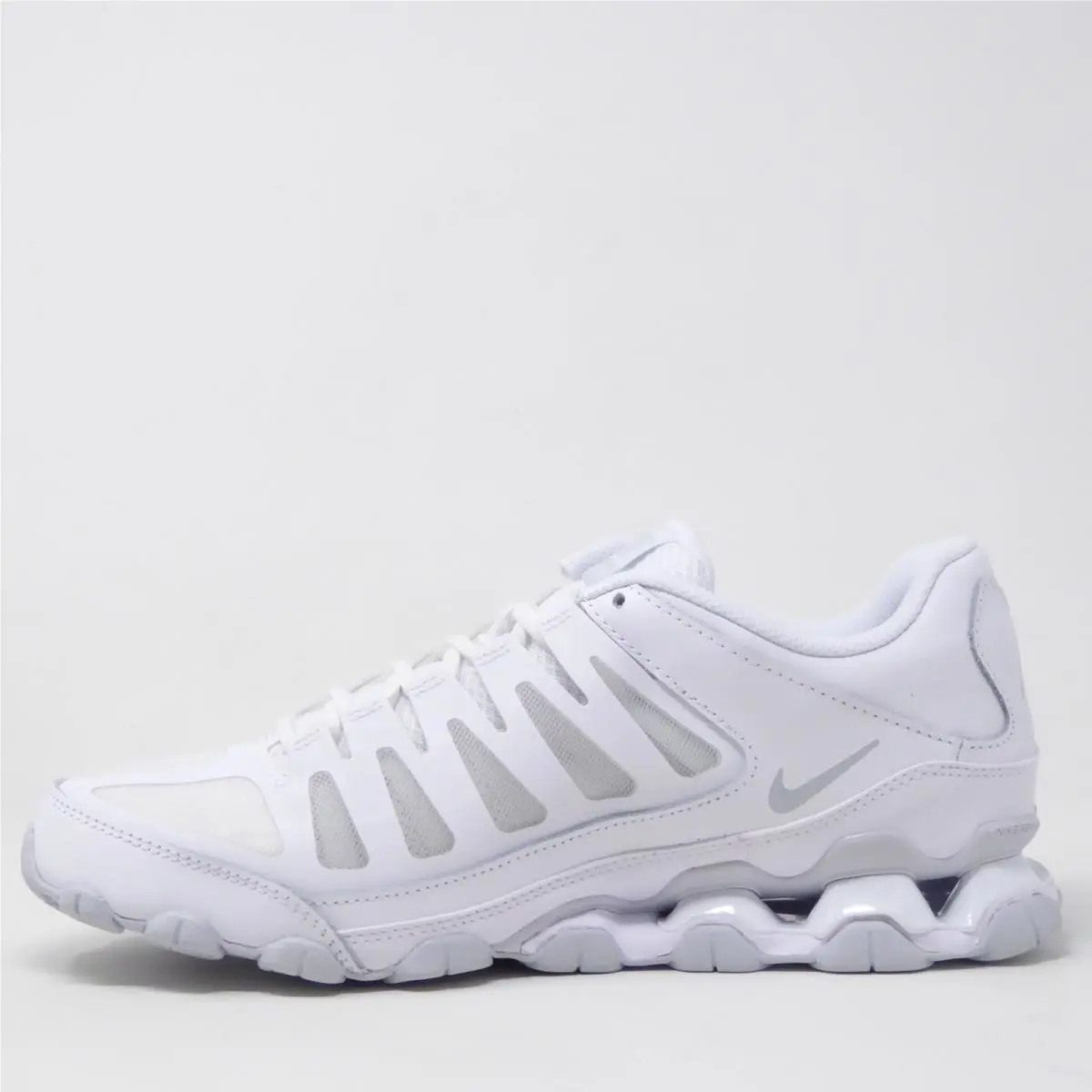 Nike shoes - Nike Reax 8 TR Mesh - White 2