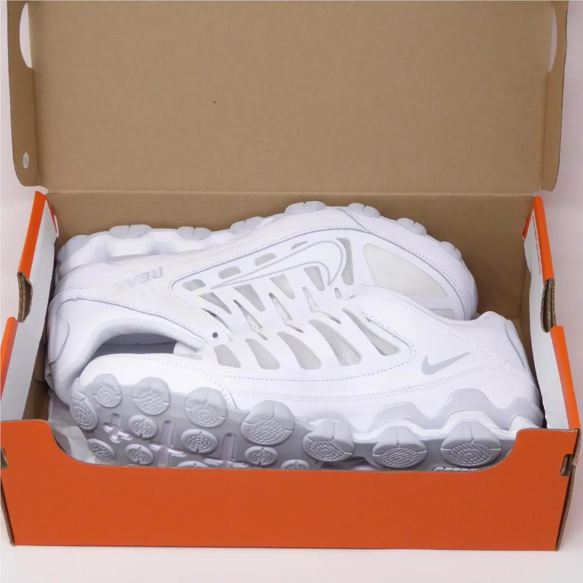 Nike shoes - Nike Reax 8 TR Mesh - White 5