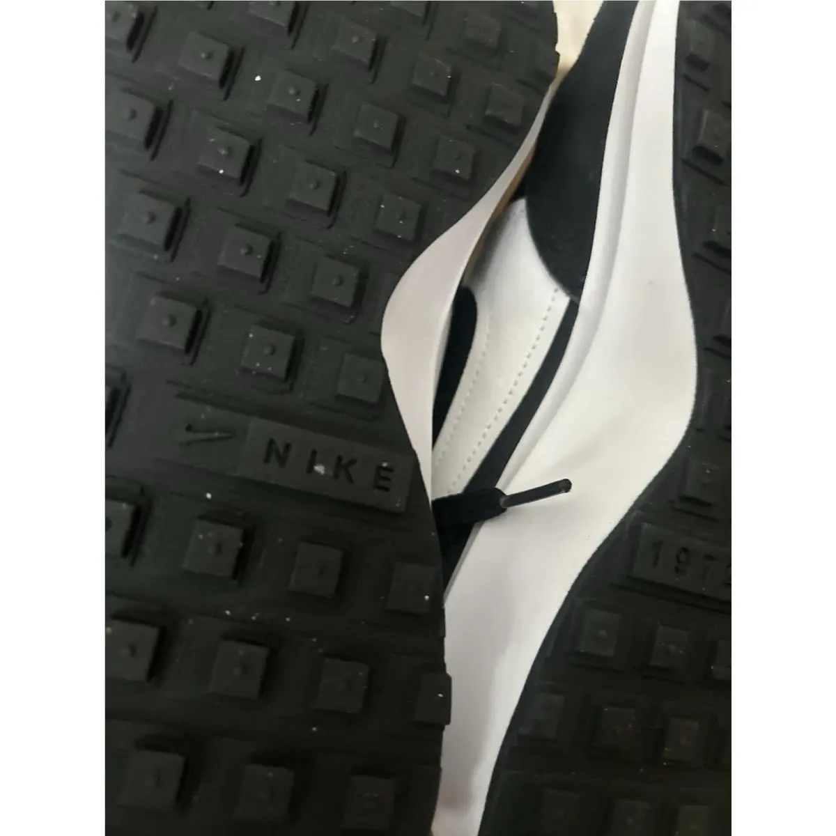 Nike shoes - Nike Waffle Debut - Waffle Debut - black & white 3
