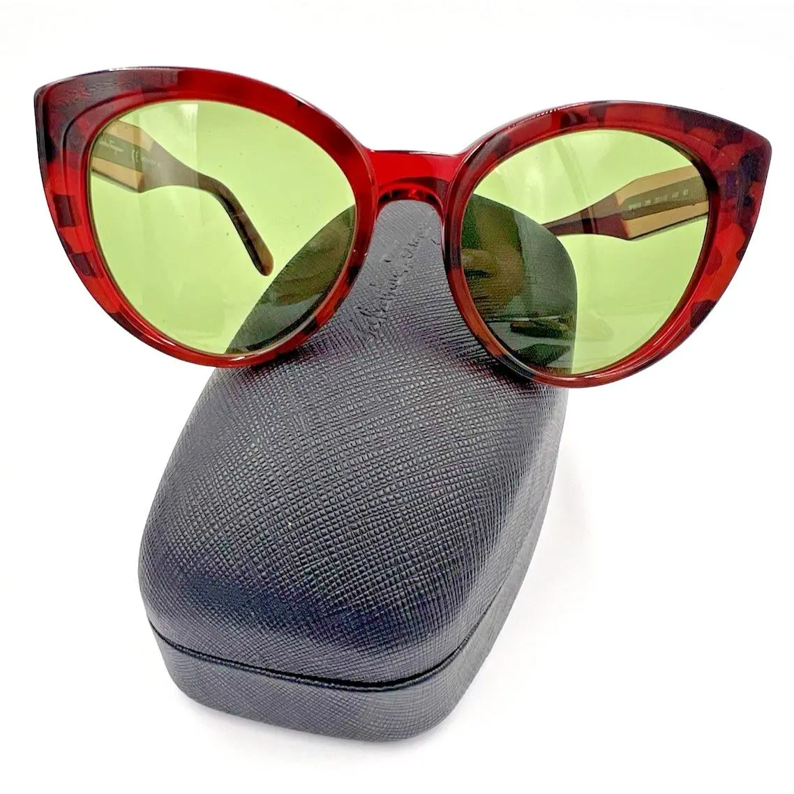 Tortoise/red Sunglasses SF891S Case/box Included by Salvatore Ferragamo