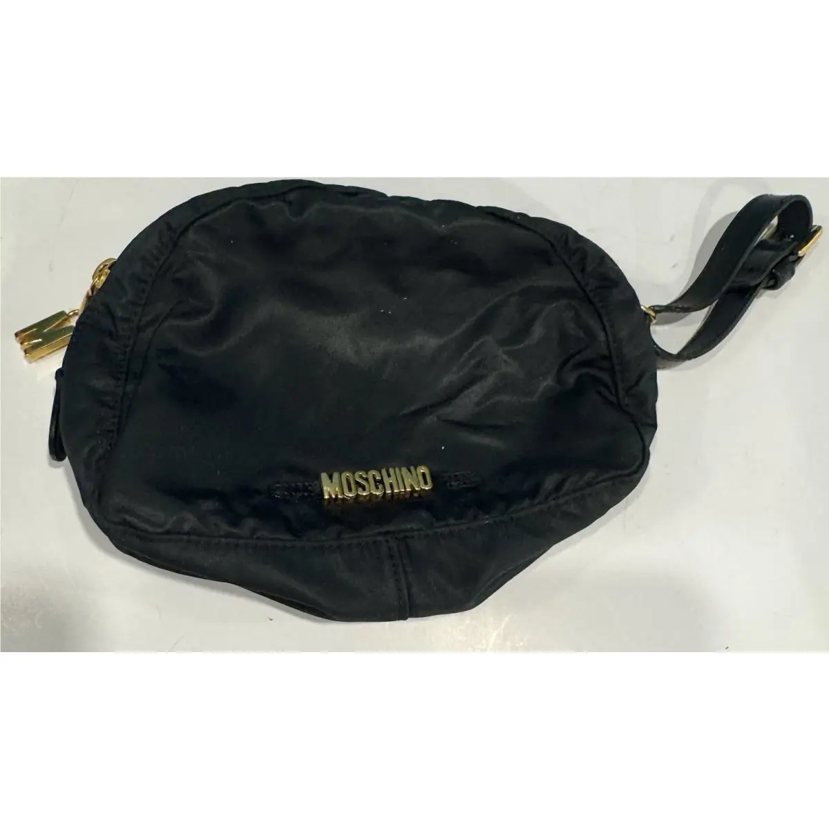 Moschino Redwall Clutch Pochette Bag Vintage Black Nylon Purse Gold Letters