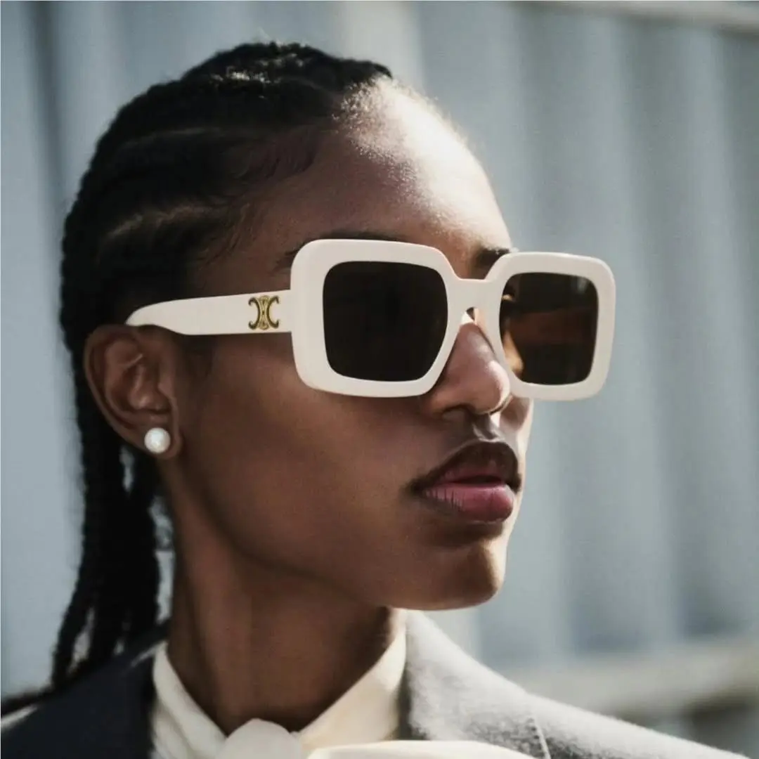 Celine CL40304U-25E-56 Sunglasses Boutique Display