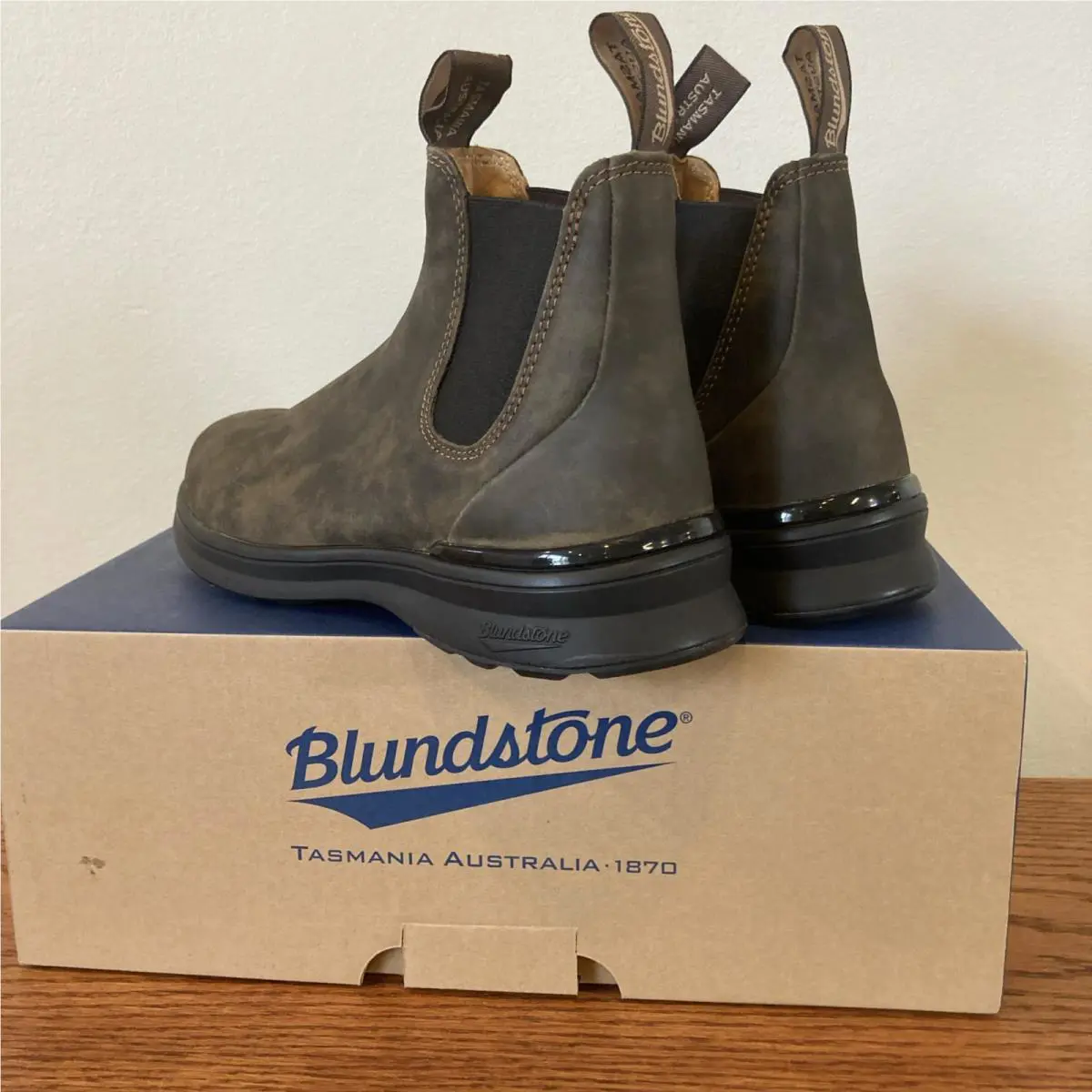Blundstone shoes - [