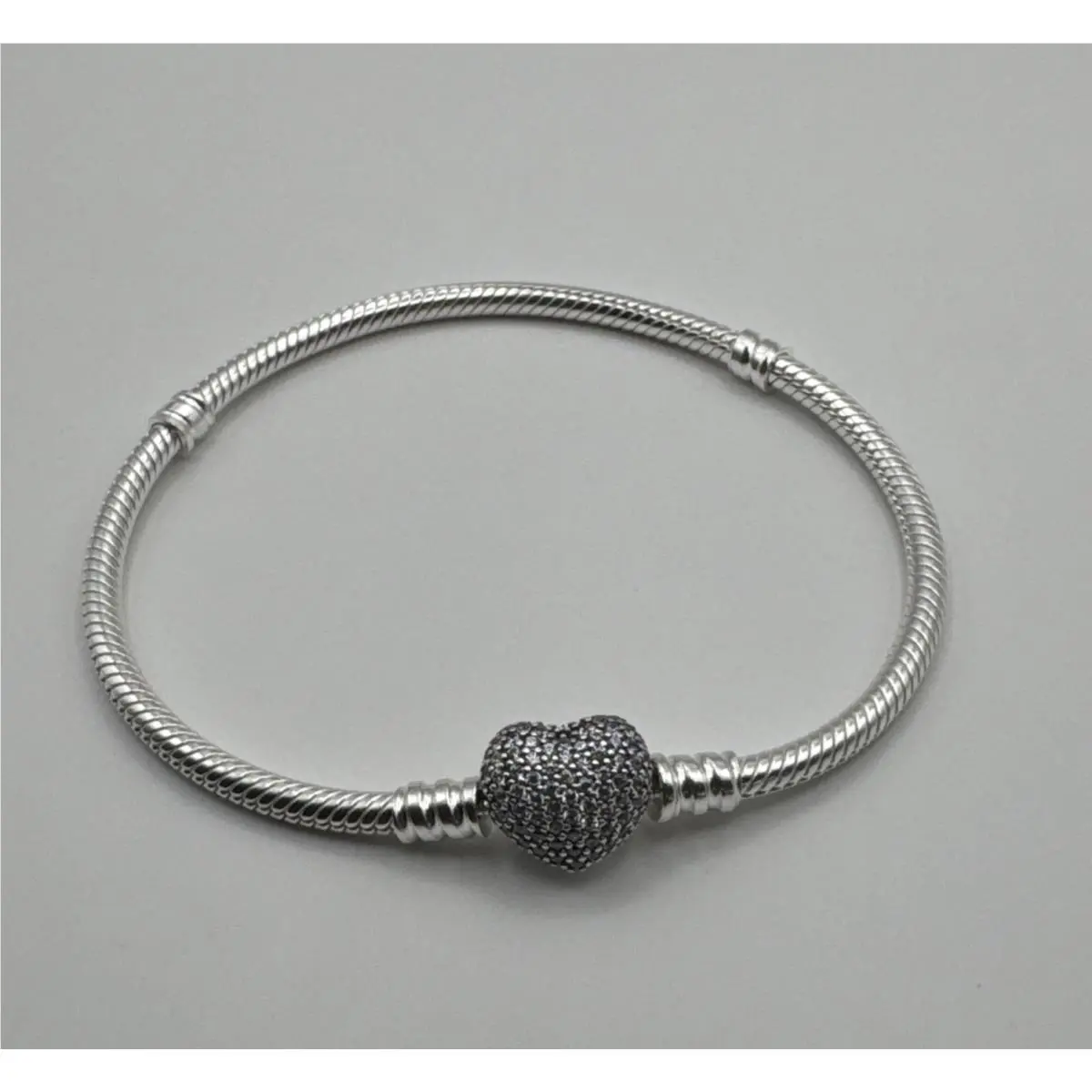 Pandora Moments 925 Silver Sparkling Heart Charm Bracelet 590727CZ-19