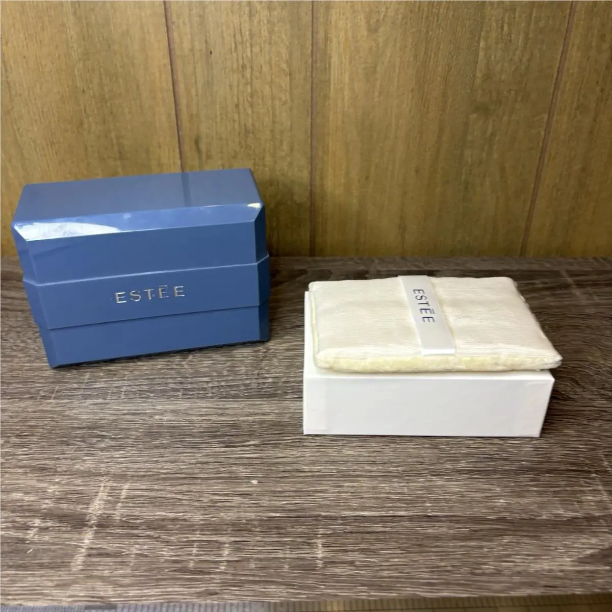 Vintage Estee by Estee Lauder Perfumed Body Powder w/ Puff 6 Oz