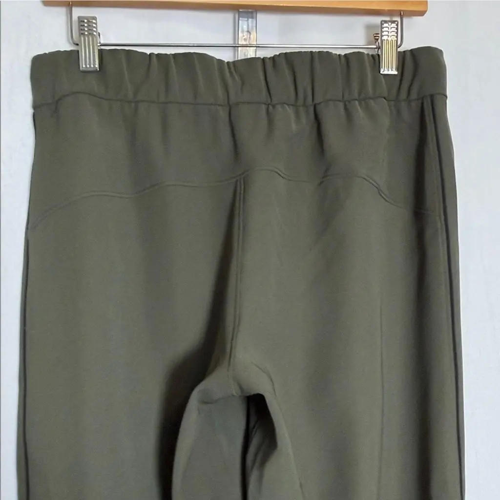 Lululemon clothing - Green 3