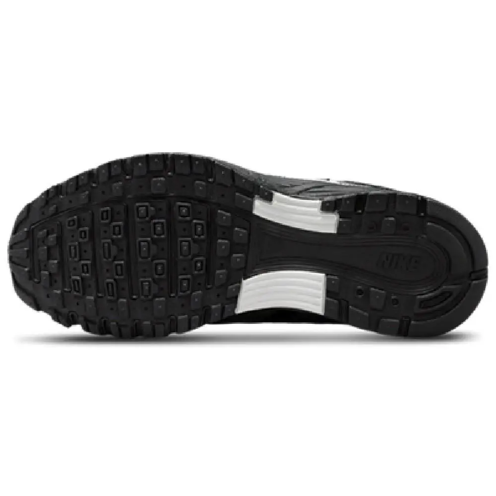 Nike shoes - IQ0313 010 - IQ0313 010 - Black/Black-Metallic Silver 3