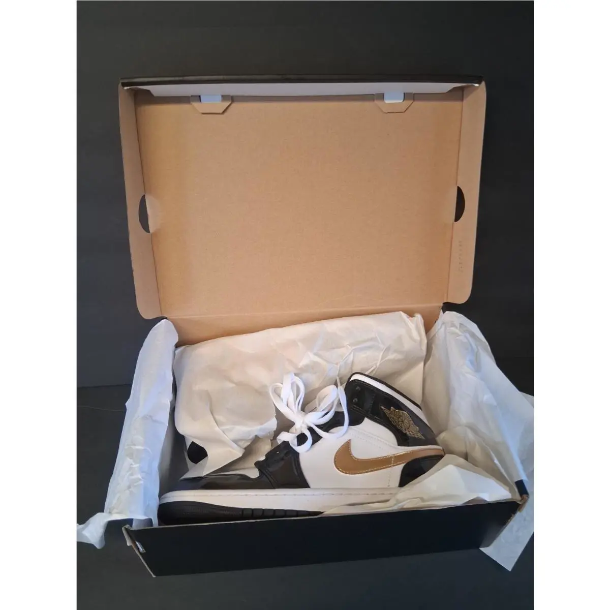 Nike shoes - Air Jordan 1 SE - Air - 852542-007 - Black/Metallic Gold/White 6