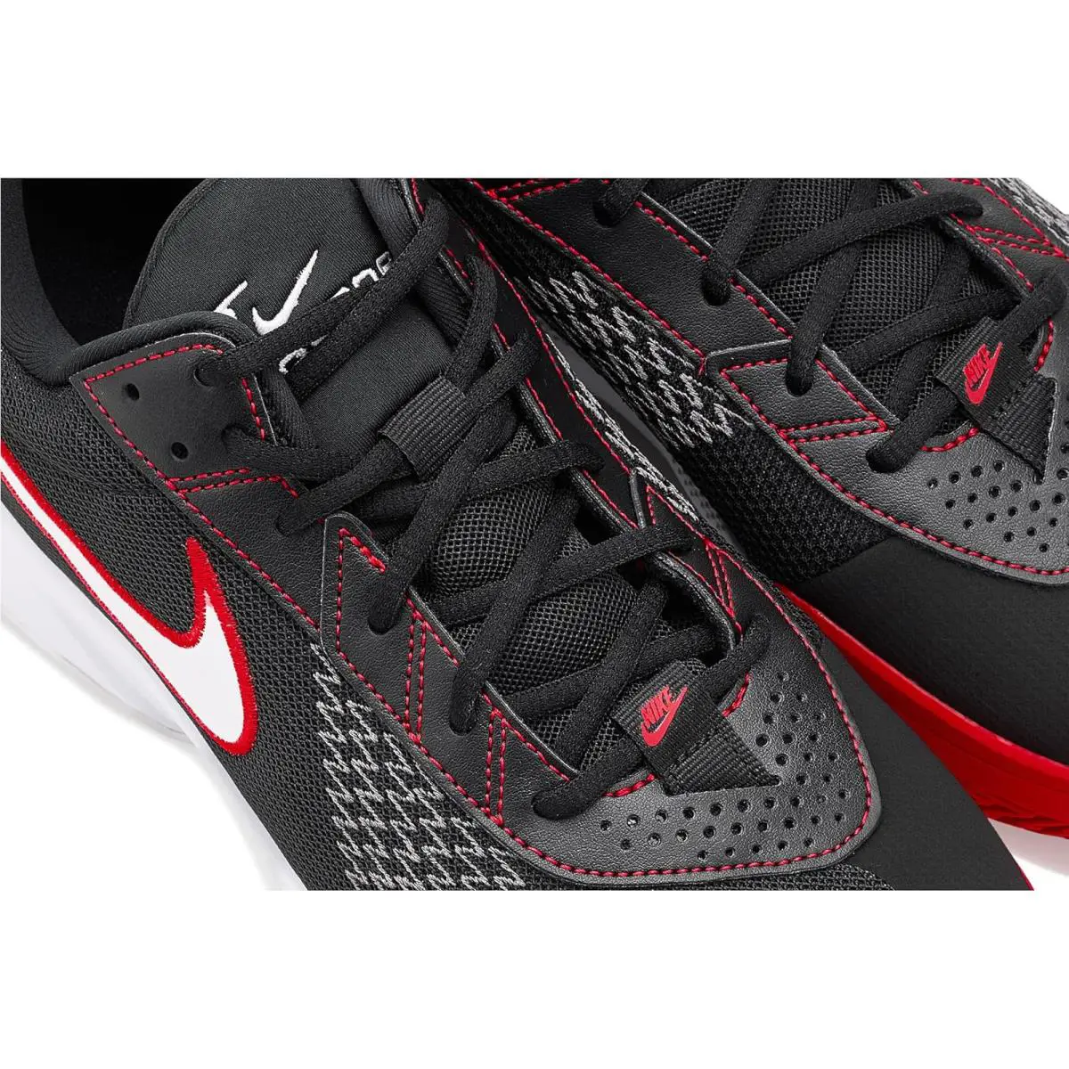 Nike shoes - Black/Alabaster/Black 18