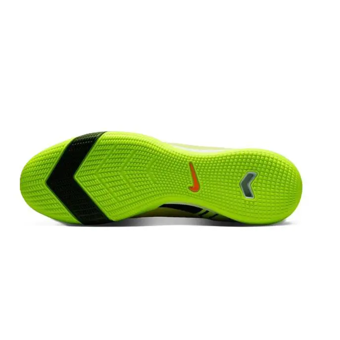 Nike shoes - Limelight/Black 6