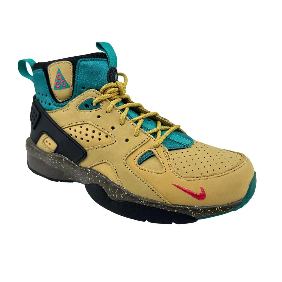 Nike shoes - Nike ACG Air Mowabb - ACG Air Mowabb - DC9554 700 - Beige, Manufacturer: Twine Red Club Gold 0