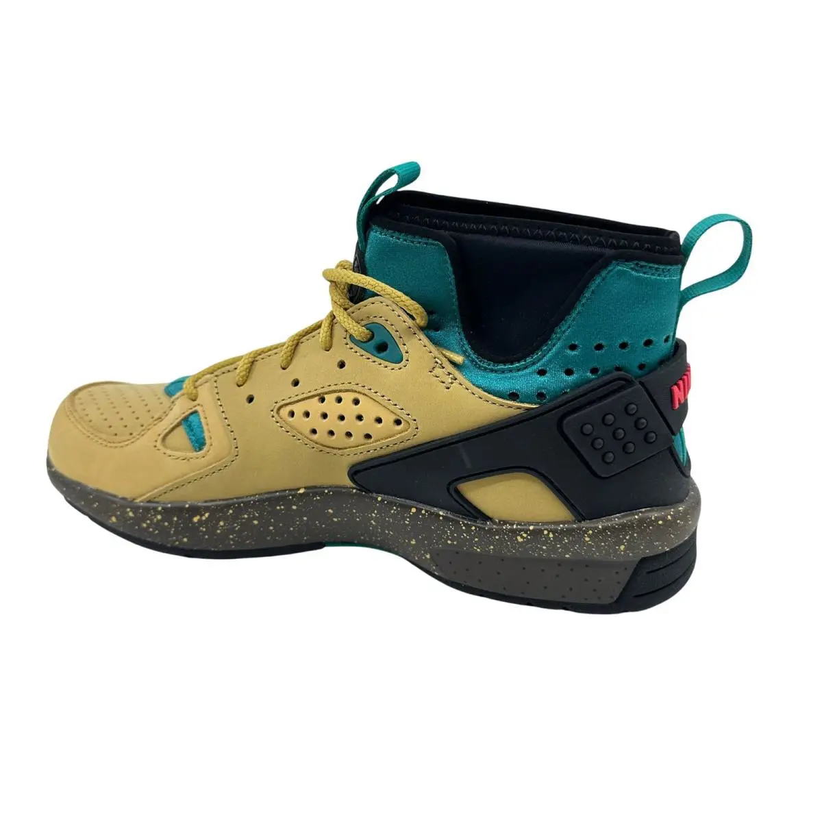 Nike shoes - Nike ACG Air Mowabb - ACG Air Mowabb - DC9554 700 - Beige, Manufacturer: Twine Red Club Gold 1