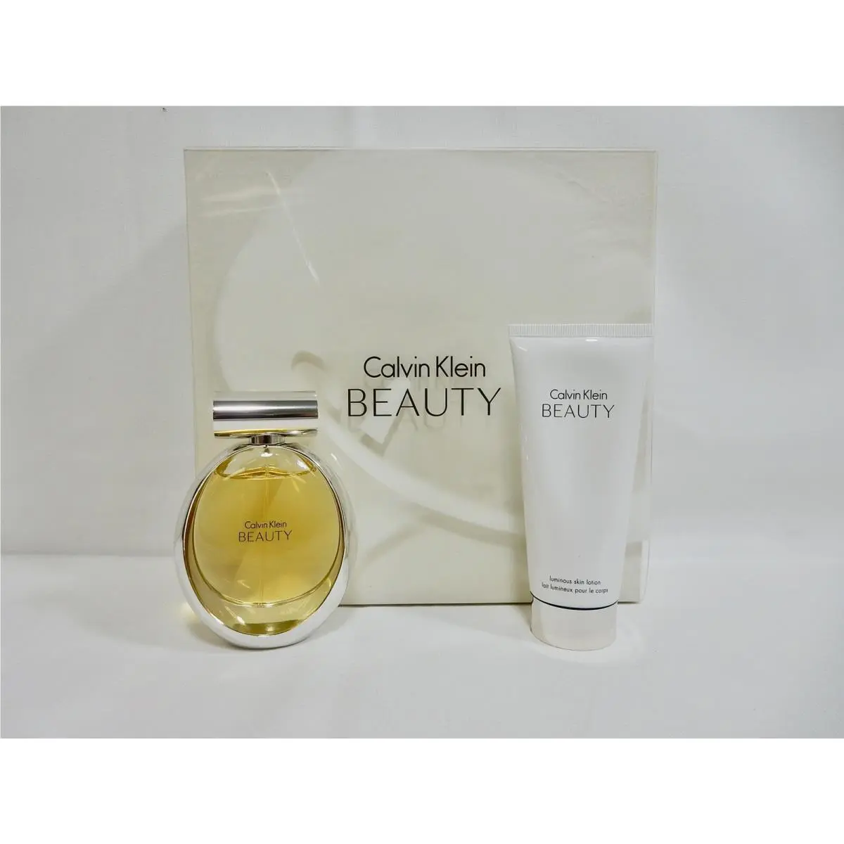 Calvin Klein Beauty 2 Piece Gift Set Edp Spray Women 1.7 OZ