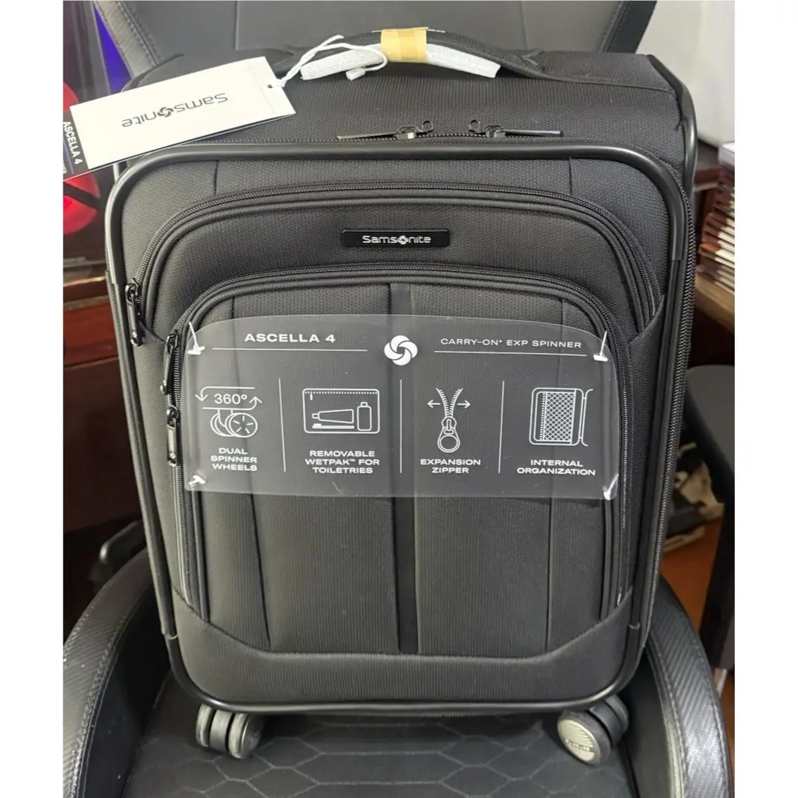 Samsonite Ascella 4.0 Large Expandable Spinner Black 157041-1041
