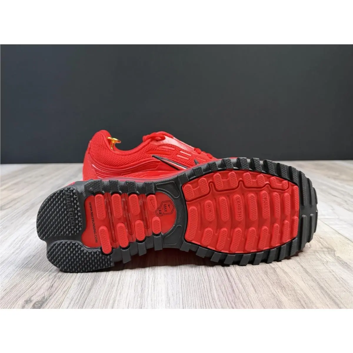Nike shoes - IO7544657 - IO7544-657 - UNIVERSITY RED/UNIVERSITY RED-BLACK (UPC: 198487622935) 8