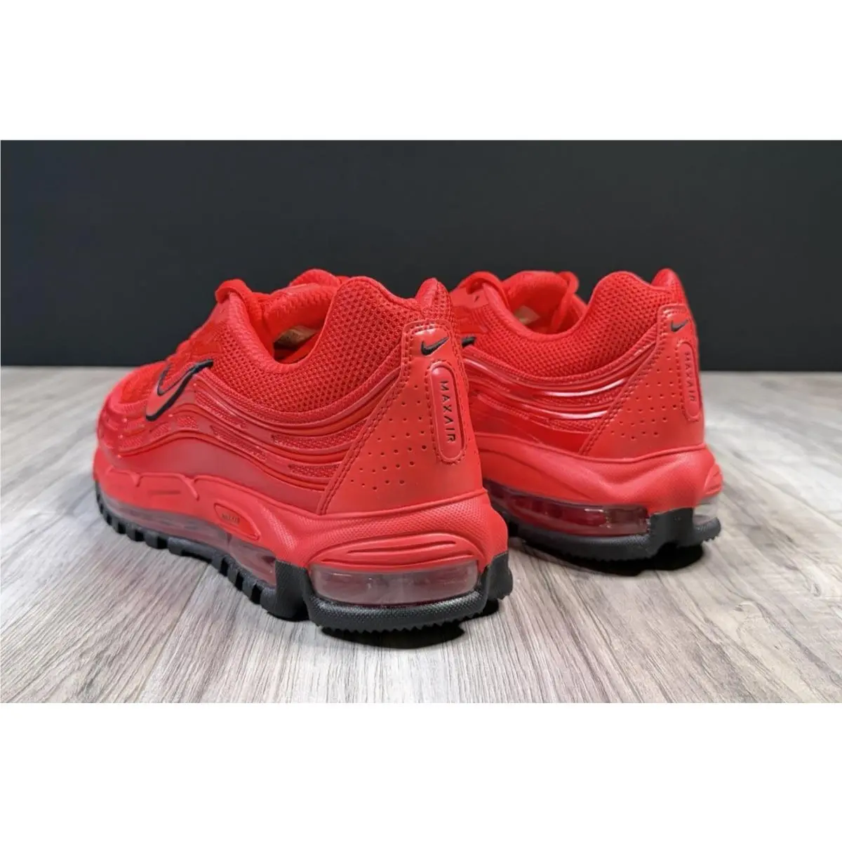 Nike shoes - IO7544657 - IO7544-657 - UNIVERSITY RED/UNIVERSITY RED-BLACK (UPC: 198487622935) 0