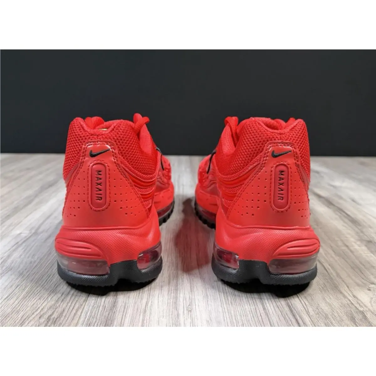Nike shoes - IO7544657 - IO7544-657 - UNIVERSITY RED/UNIVERSITY RED-BLACK (UPC: 198487622935) 1