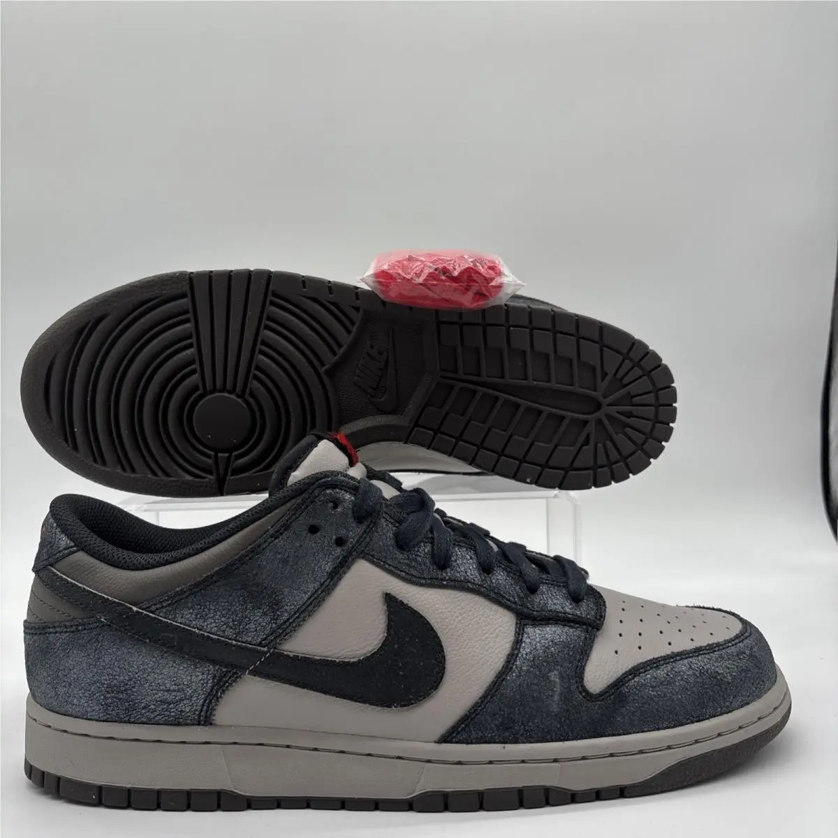 Mens Size 12 Nike Dunk Low Retro QS Metallic Silver Off Noir Sneakers IB2258 001